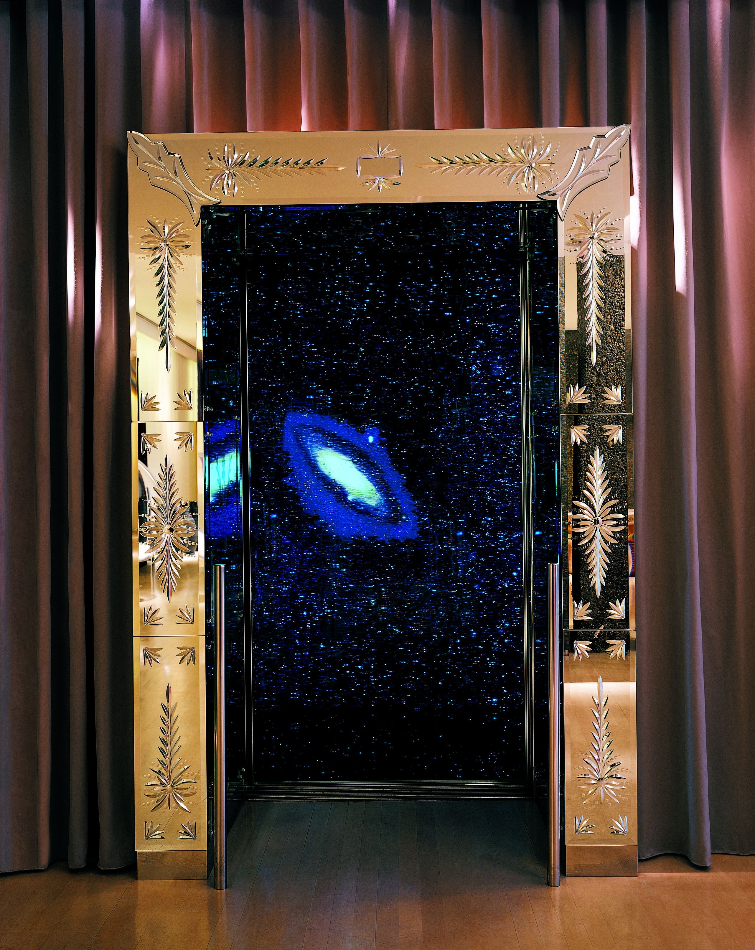 Sanderson London Ngoại thất bức ảnh The elevator of the hotel